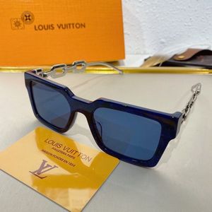 Louis Vuitton Sunglasses 1669